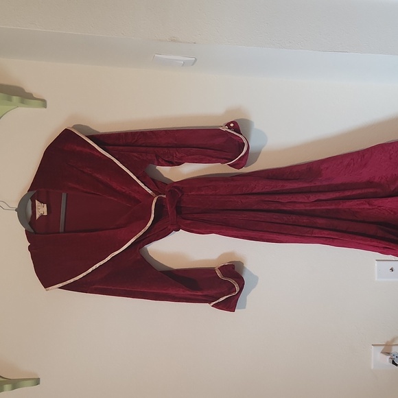 Adolfo Vintage Red Crushed Velvet Satin Trim Robe Pockets Dark Romance Medium - Picture 1 of 10